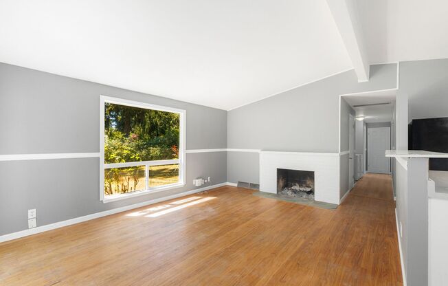 3 Bedroom Rambler with Ideal Commuting Location in Lynnwood