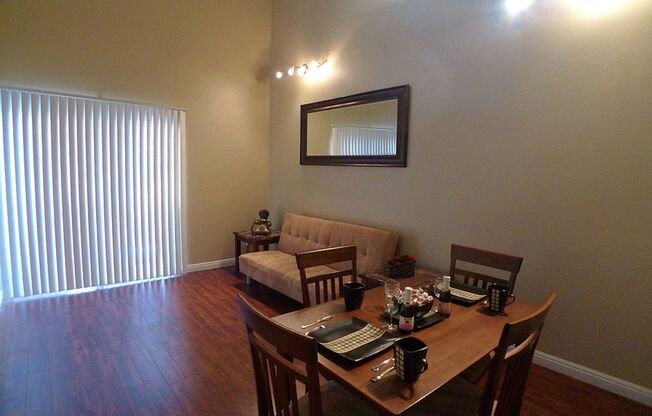 2 beds, 1 bath, 925 sqft, $2,795, Unit 312
