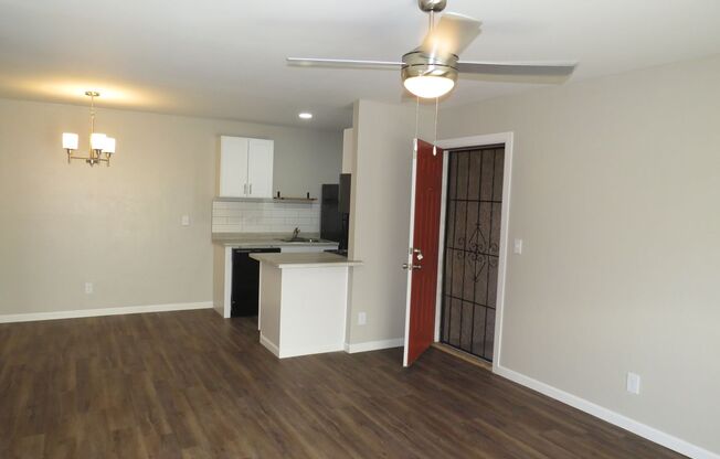 1 bed, 1 bath, 657 sqft, $1,179, Unit 256