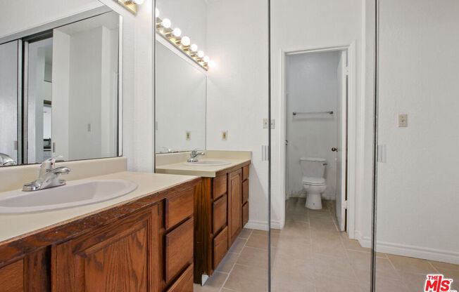 Studio, 1 bath, 388 sqft, $2,200, Unit 522