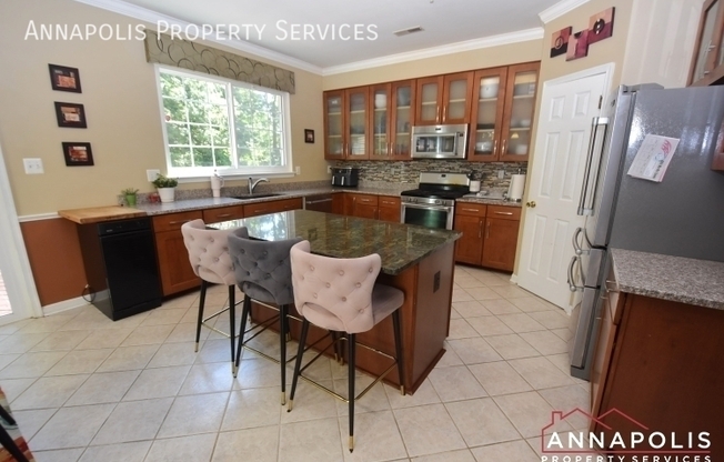 2711 SUMMERS RDG DR