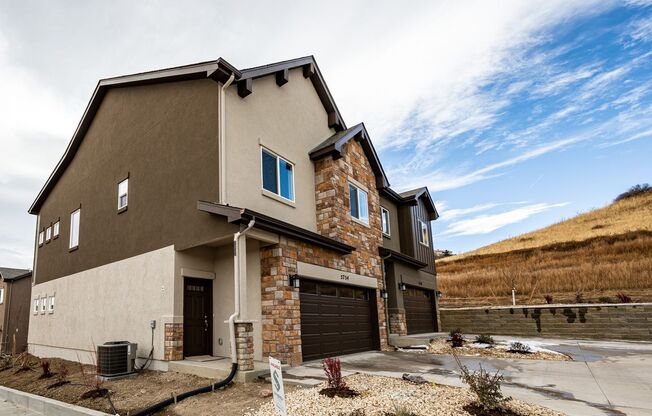 Gorgeous Views End Unit 3 Bed Townhome next to open space with views of Mountain Shadows