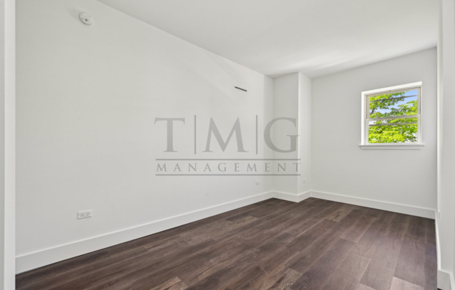 2 beds, 1 bath, $2,395, Unit 1555 - 207