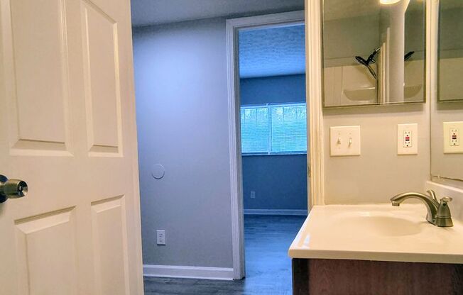 2 beds, 1.5 baths, 940 sqft, $1,385, Unit 9320-01