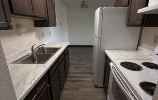 Royal Manor Apartments