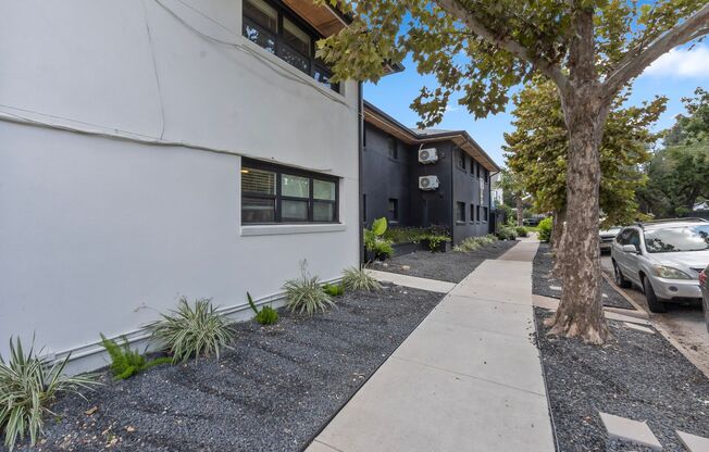 1 bed, 1 bath, 900 sqft, $1,699, Unit 1515-19