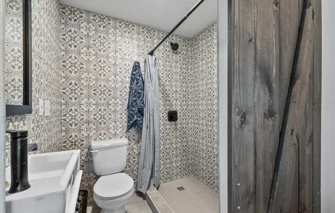 The Prospect Apartments Model Bathroom
