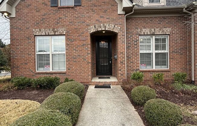 3BR/3BA in Prime Gallatin Location with Lawncare Included