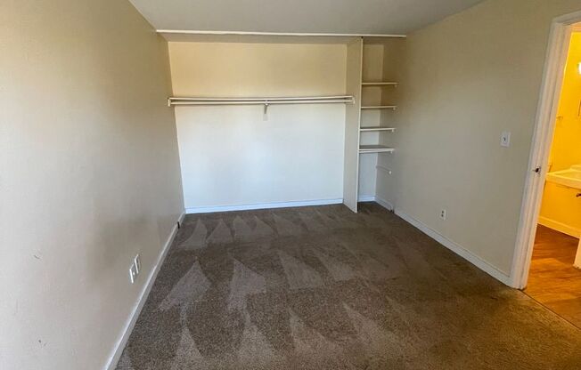 1 bed, 1 bath, 725 sqft, $650