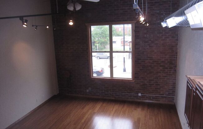 2 beds, 2 baths, 1,187 sqft, $1,350, Unit AW 113