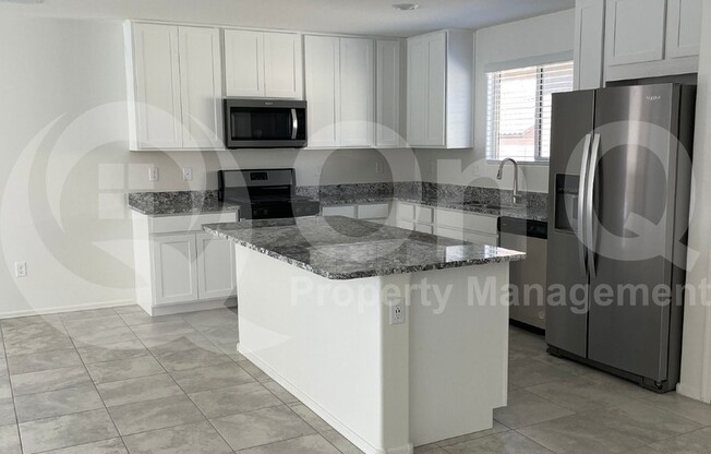 8807 E STONE MDW CIR