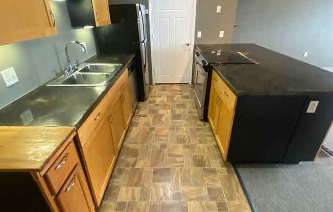 2 beds, 2 baths, 1,257 sqft, $1,111, Unit 629