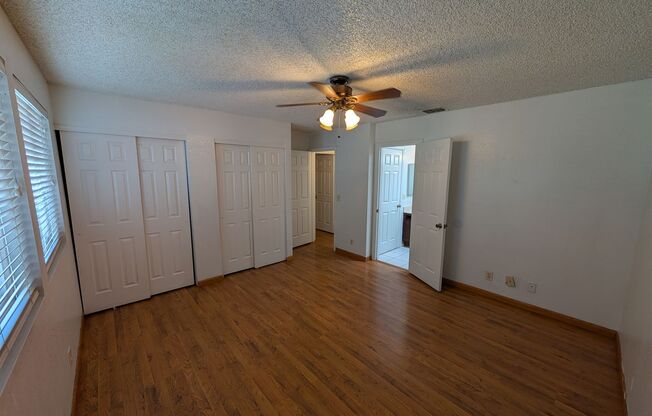 3 beds, 2 baths, $2,000, Unit # 71