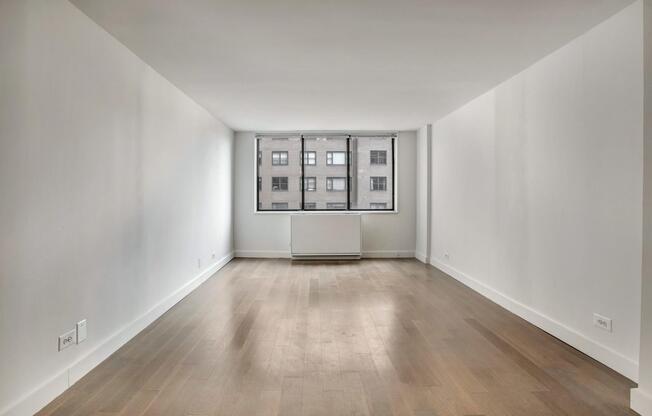 300 MERCER ST