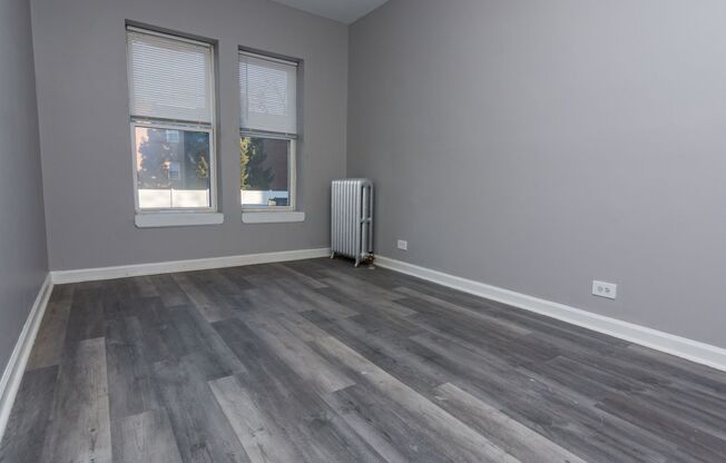 3 beds, 1 bath, $2,249, Unit 7446-2N