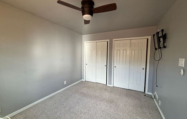 2 beds, 1.5 baths, $1,300, Unit #519