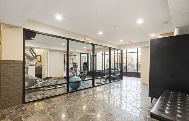 2 beds, 2 baths, 664 sqft, $2,250, Unit 508