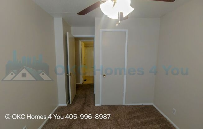 3 beds, 1.5 baths, $1,025