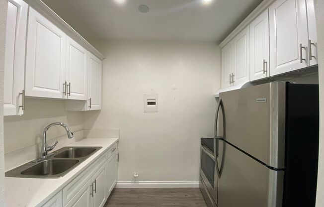 Studio, 1 bath, $1,350, Unit 105