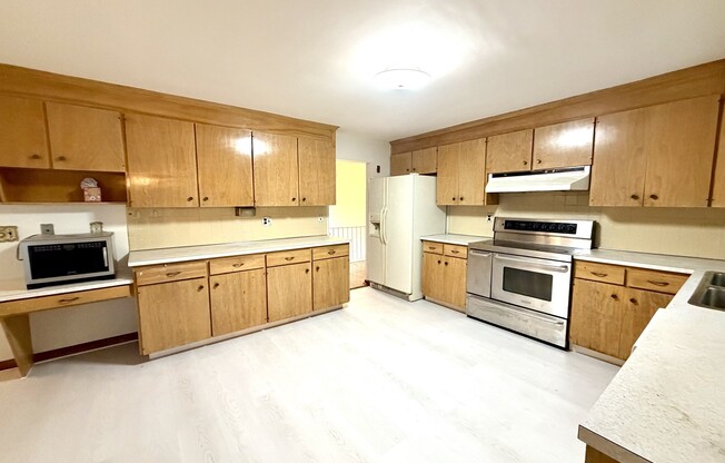 153 HAWTHORNE RD
