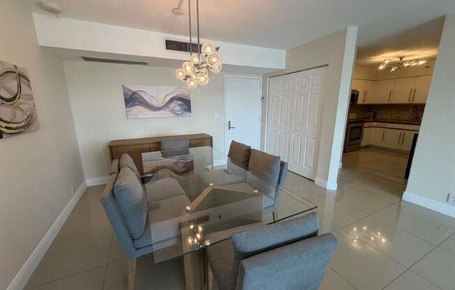 2 beds, 2 baths, $3,500, Unit # 2303