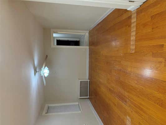 3 beds, 1 bath, 1,265 sqft, $3,000, Unit 2