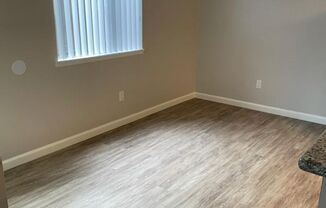 2 beds, 1 bath, 985 sqft, $1,450, Unit 5204-5