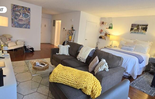 Studio, 1 bath, $4,500, Unit 6F
