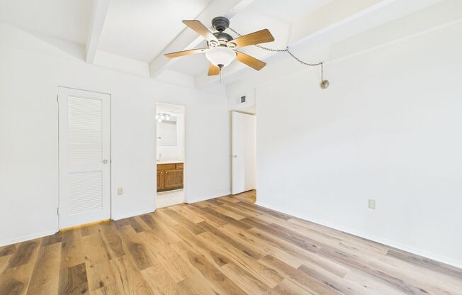 1008 South College Road  Unit 113