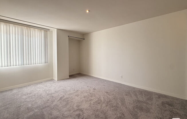 1 bed, 1.5 baths, 853 sqft, $2,950, Unit 603