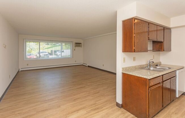 2 beds, 1 bath, 975 sqft, $1,450, Unit 2700-237