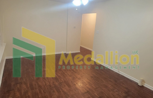 3 beds, 1 bath, $2,800