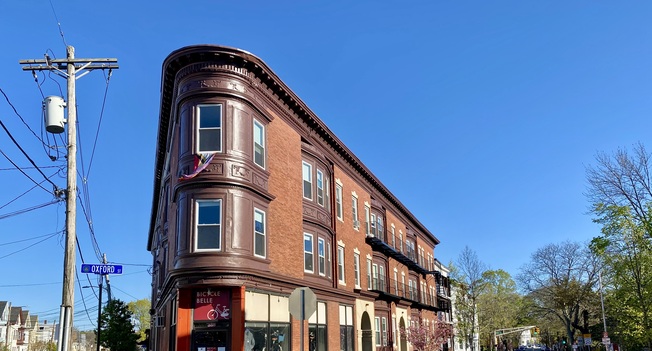 Oxford Street Apartments in Porter Square