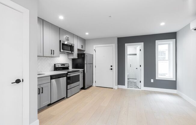1 bed, 1 bath, 666 sqft, $1,995, Unit 3F