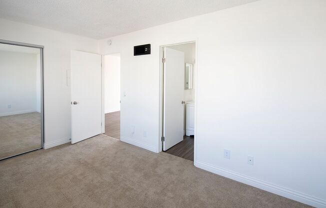 1 bed, 1 bath, 550 sqft, $1,900, Unit C106