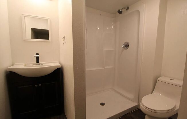 Studio, 1 bath, 260 sqft, $795, Unit Unit 7