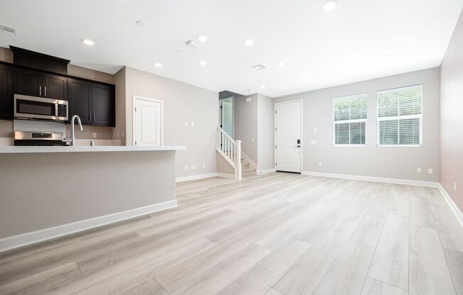 Beautiful New Townhouse in The Peak at Delpy's Corner!