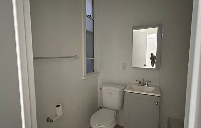 Studio, 1 bath, $1,550, Unit 110