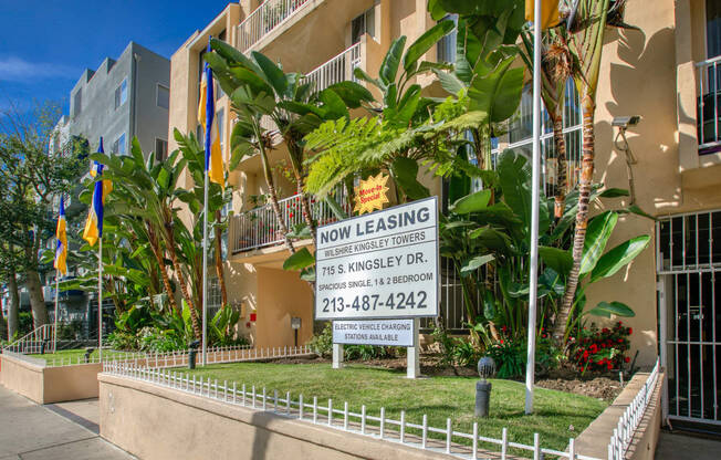 Apartment Building in Los Angeles