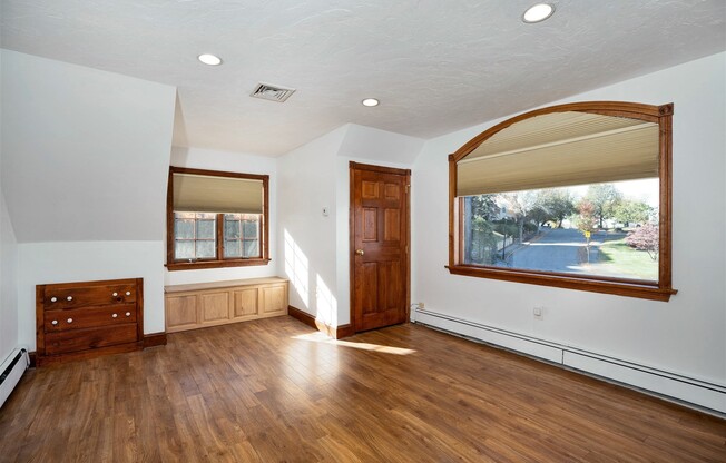 2 beds, 1.5 baths, 1,200 sqft, $2,600, Unit 2