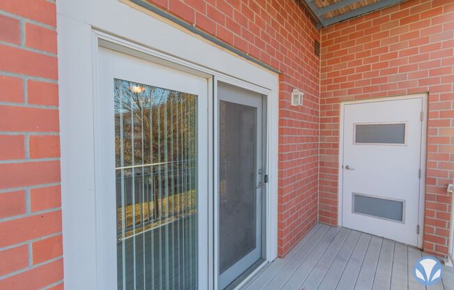 2 beds, 1 bath, 1,042 sqft, $1,310, Unit CT-179