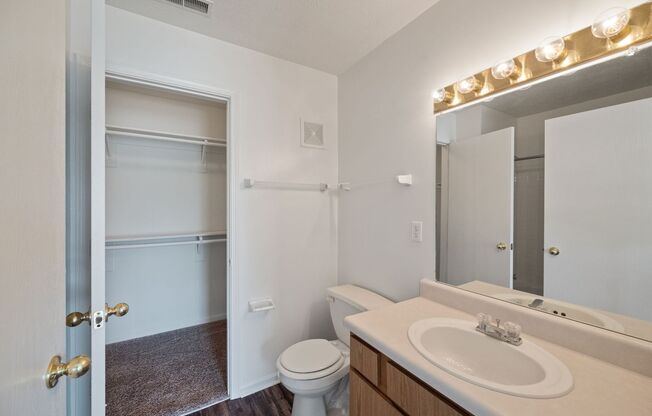 2 beds, 2 baths, $1,090