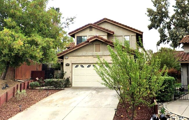 Fantastic Home with 4 Bedrooms in Antioch
