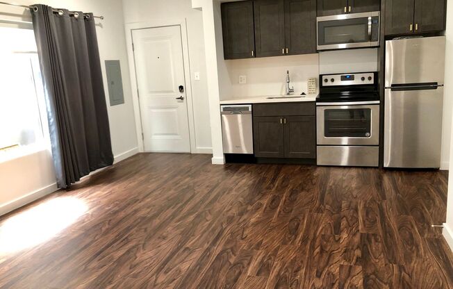 1 bed, 1 bath, 437 sqft, $1,610, Unit 507