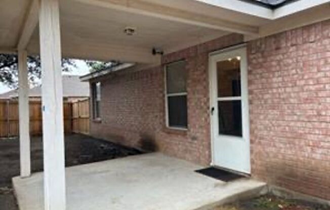 3 beds, 2 baths, $1,690