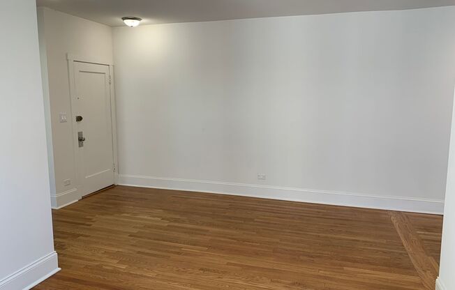 Studio, 1 bath, $1,195, Unit 4847-2C