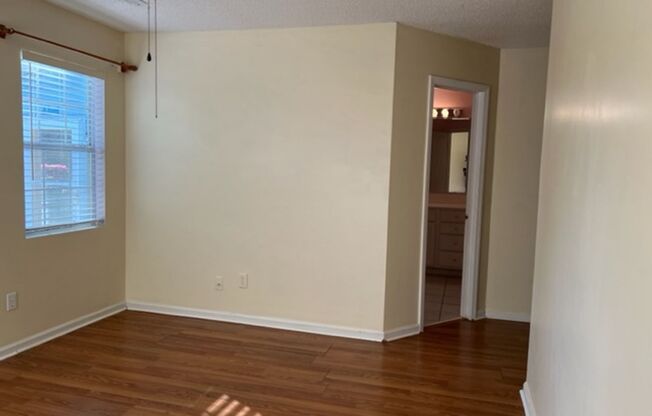 3 beds, 2 baths, $1,895