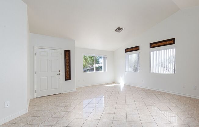 NW single story with four bedrooms and large backyard