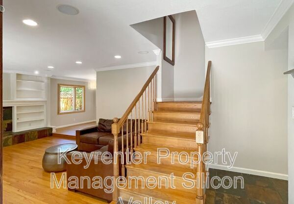 958 CHERRY AVE