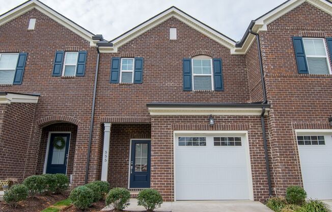 Beautiful Gallatin Townhome w/ Appliances!